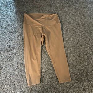 New Core IO Leggings Beige Size 2X womens  7/8 length